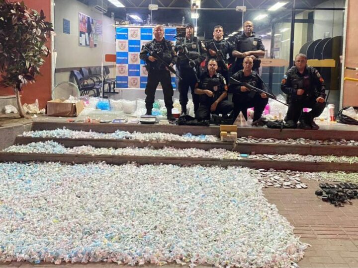 12º BPM dá grande prejuízo ao tráfico em Itaipuaçu e apreende mais de 40 kg de drogas