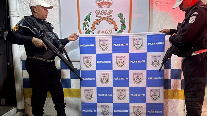 CPTran apreende 2 kg de pasta base de cocaína abandonados às margens da RJ-124, em Rio Bonito