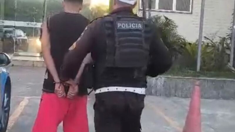 CPTran captura foragido da justiça durante fiscalização na RJ-106, em Rio das Ostras