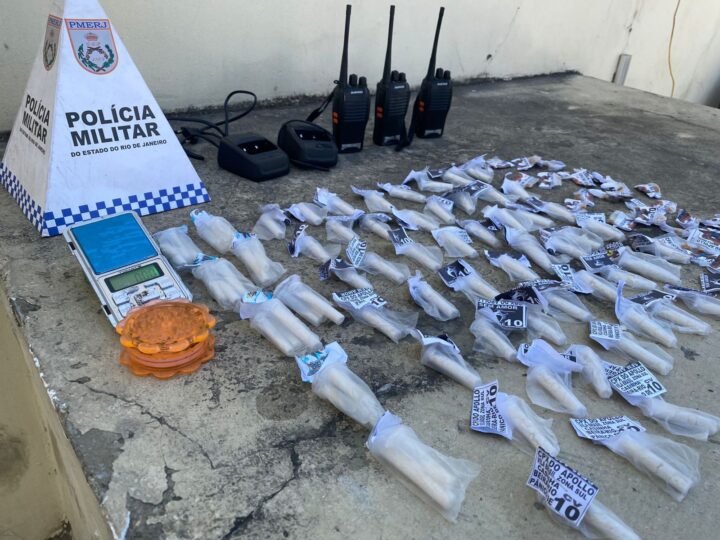 35º BPM prende dupla por tráfico e apreende arma de fogo em Itaboraí