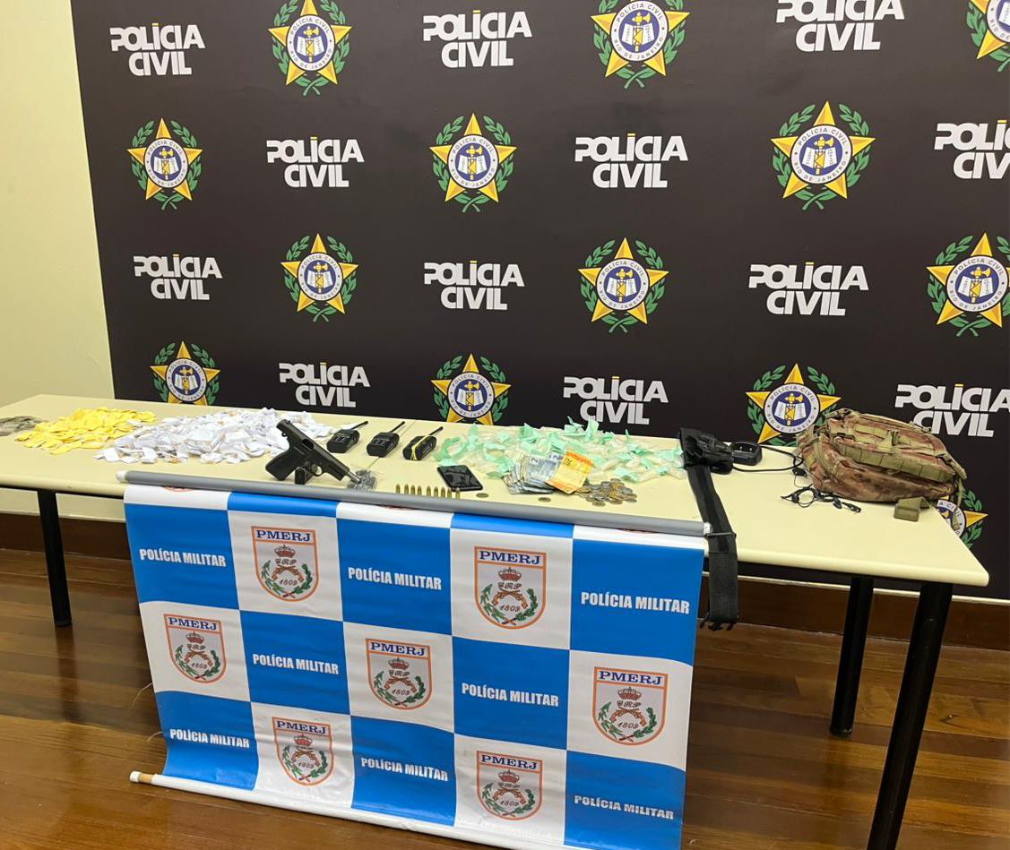 NITERÓI: Operação conjunta prende suspeito e apreende menor por tráfico e arma na Comunidade do Sabão