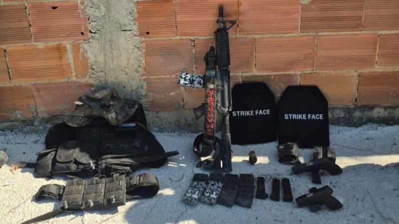 Operação do 7º BPM apreende fuzil, granada e prende quatro no Brejal