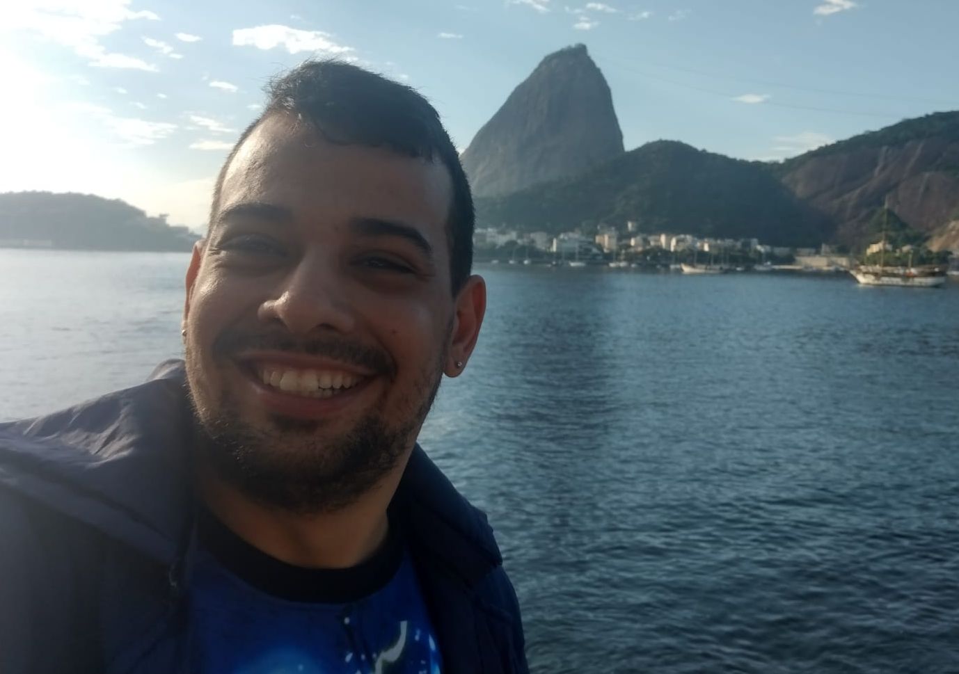 7 meses de silêncio: Família cobra respostas sobre morte de paciente Bruno Rodrigues durante hemodiálise em São Gonçalo