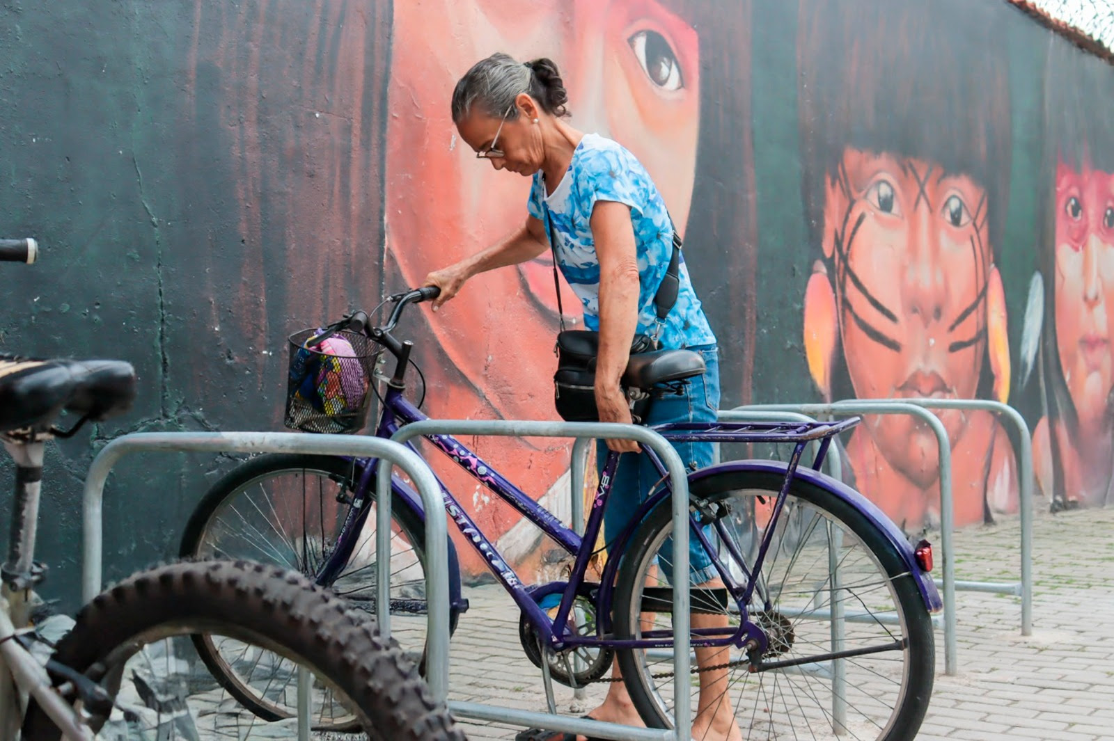 São Gonçalo instala cerca de 50 bicicletários ao longo do corredor viário do MUVI