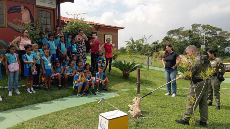 Estudo Vivo promove ação de educação ambiental com alunos da rede municipal em São Gonçalo