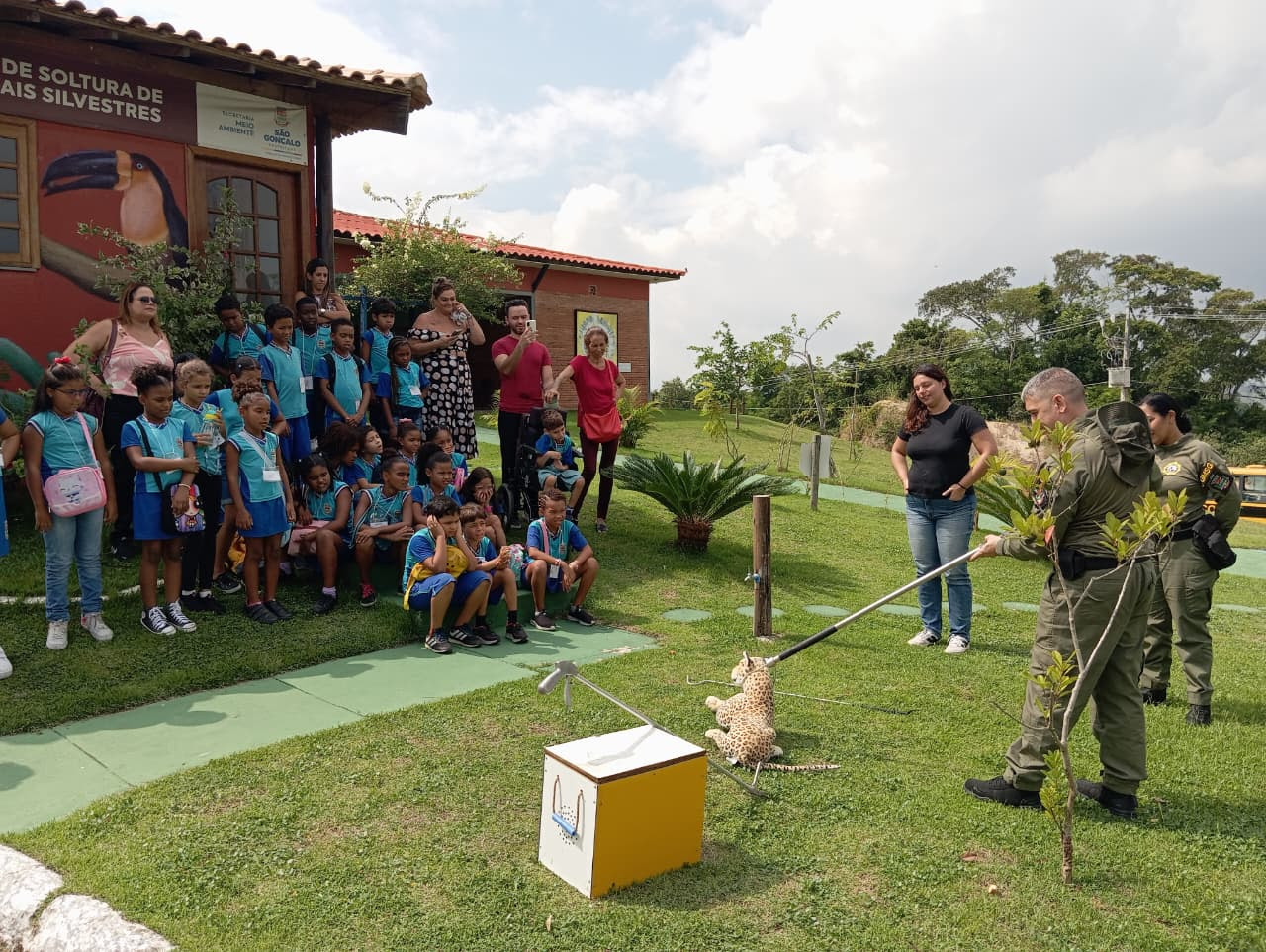 Estudo Vivo promove ação de educação ambiental com alunos da rede municipal em São Gonçalo