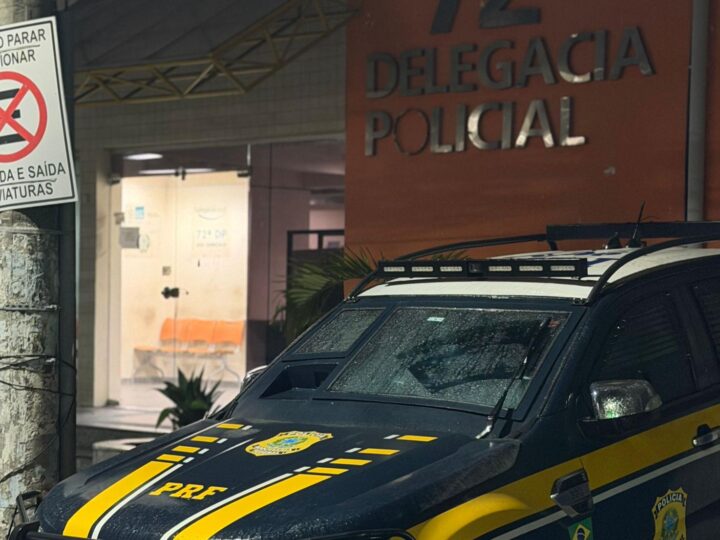 PRF encontra moto clonada abandonada às margens da BR-101, em São Gonçalo
