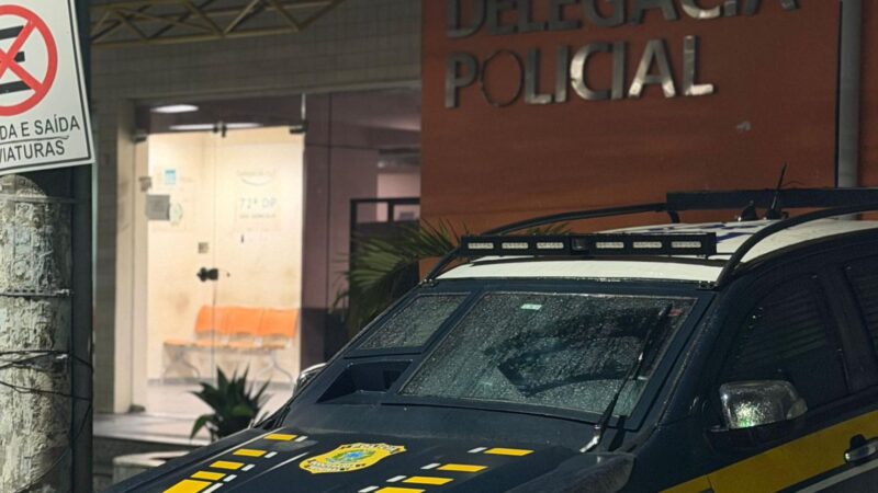 PRF encontra moto clonada abandonada às margens da BR-101, em São Gonçalo