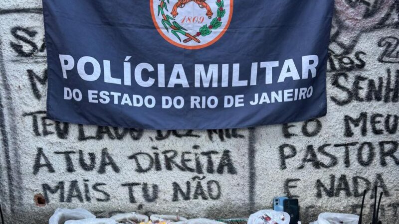 7º BPM prende três homens armados e apreende motos roubadas durante operação no Brejal, em São Gonçalo