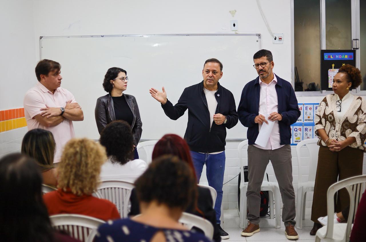 Prefeito Rodrigo Neves acompanha projetos estratégicos para a educação em reunião com diretoras da Zona Norte