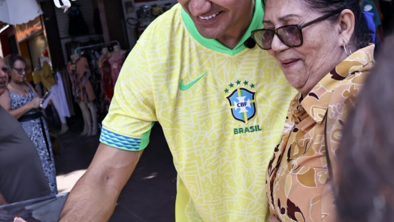 Pé na estrada: Douglas Ruas percorreu a capital e a Baixada Fluminense em série de agendas neste sábado (9)