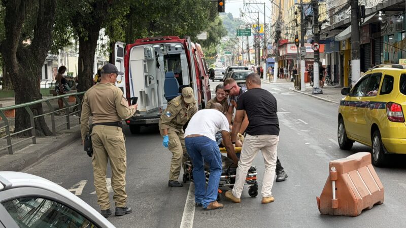 Grave acidente envolvendo motociclista e pedestre na Alameda São Boaventura, na manhã deste domingo de Dia das Mães.