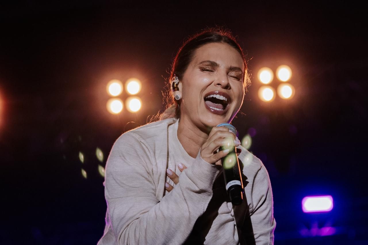  Itaboraí 193 anos: Aline Barros abre programação de shows na Avenida 22 de Maio  