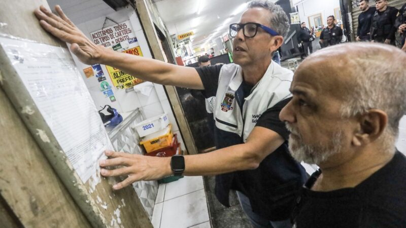 Em ação integrada, Operação Pharmakon interdita peixaria no Centro de Niterói