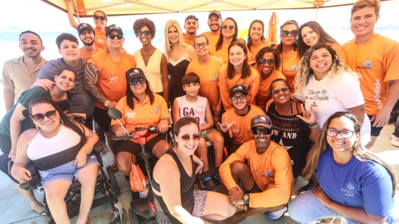 Secretária nacional dos Direitos da Pessoa com Deficiência participa de café da manhã especial do projeto Praia Sem Barreiras