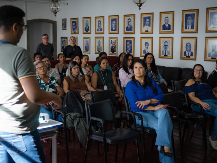 Prefeitura de Itaboraí capacita servidores para atuação nas Agências de Correios Comunitárias