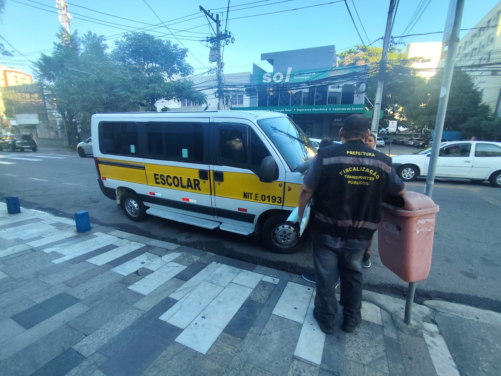 Prefeitura de Niterói realiza operação educativa de fiscalização do transporte escolar