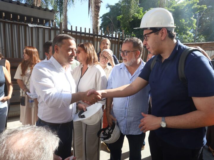 Prefeito Rodrigo Neves e reitor da UFF vistoriam obras do Novo Cinema Icaraí; entrega está prevista para o segundo semestre de 2026
