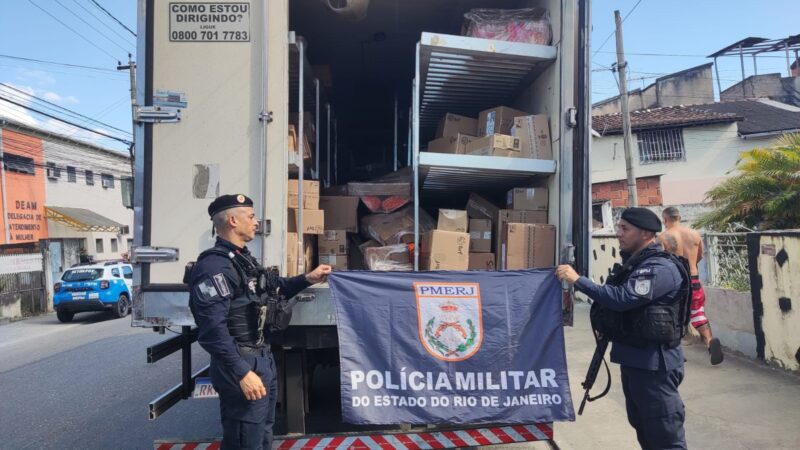 Roubo de carga termina com van recuperada por equipes do 1ºBPM em São Gonçalo