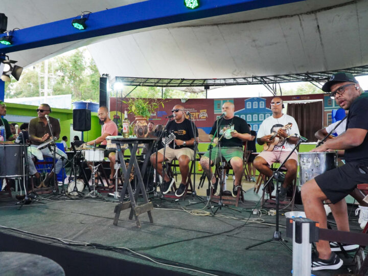 Gonçalenses curtem domingo com muito samba no Centro de Tradições Nordestinas, em Neves