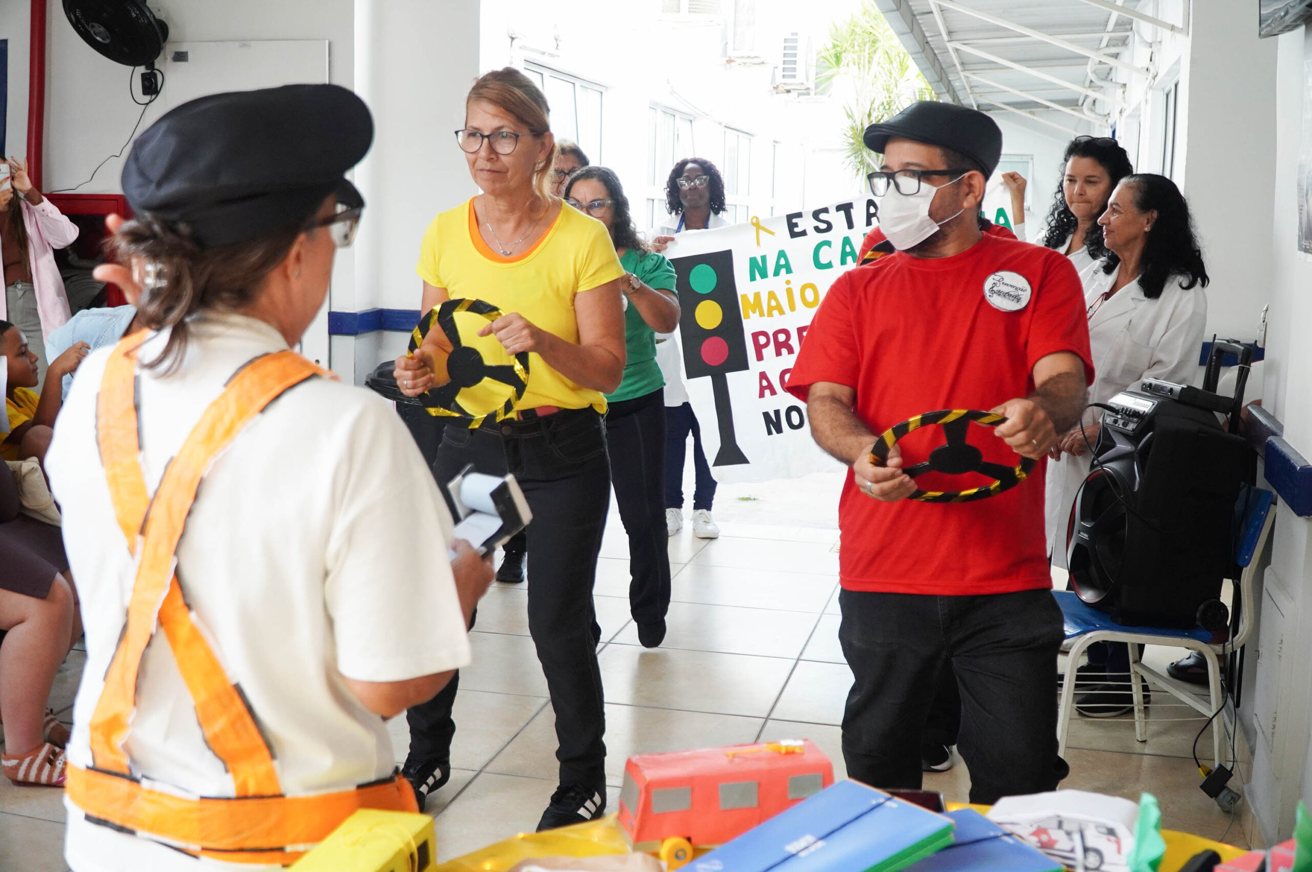 Prefeitura encerra ações do Maio Amarelo com palestra na Clínica Municipal Gonçalense do Mutondo