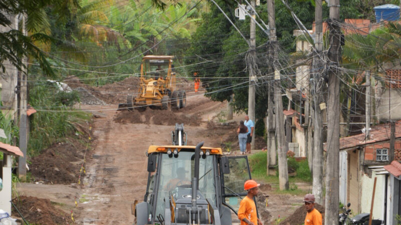 Moradores comemoram obras nos bairros Luiz Caçador e Salgueiro