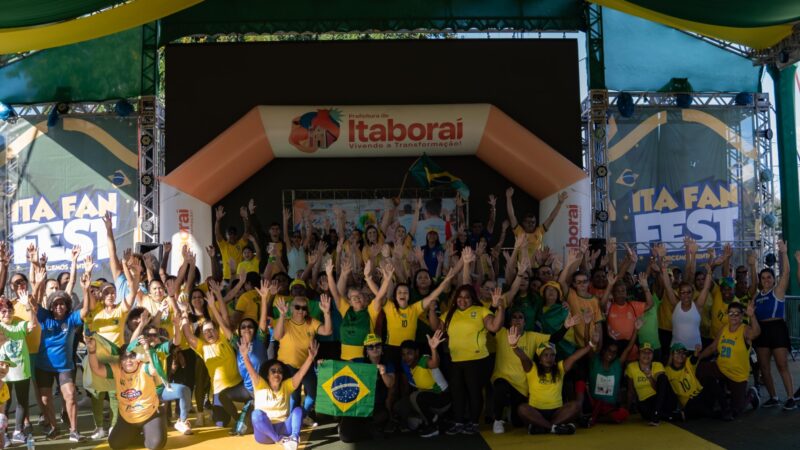 Aulão TransformAção realiza edição especial na Praça Marechal Floriano Peixoto com clima de Copa e muita animação