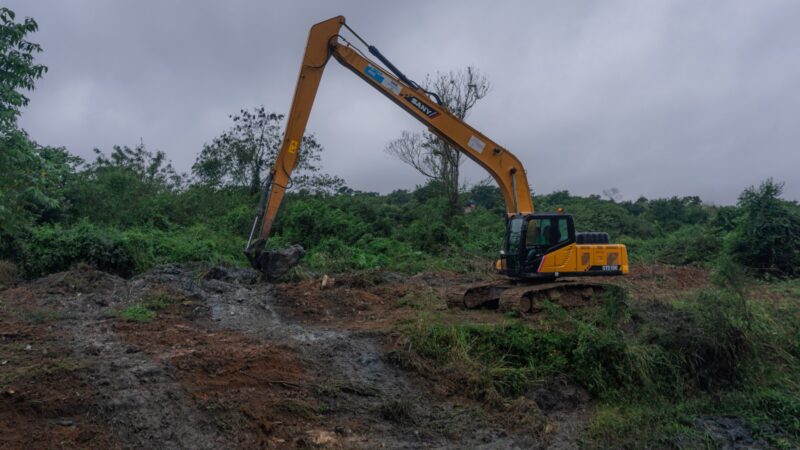 Itaboraí avança com limpeza e desassoreamento de rios por meio do programa Limpa Rio