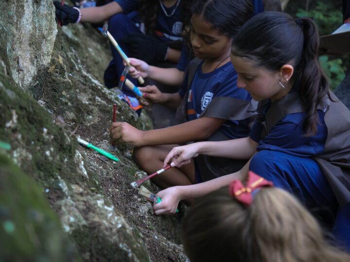 Oficina “Um Dia de Paleontólogo” encanta alunos da rede municipal de Itaboraí