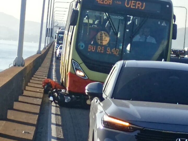 TRAGÉDIA NA PONTE RIO-NITERÓI: motociclista morre após grave acidente no sentido Rio