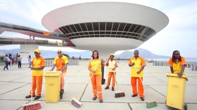 Clin completa 37 anos consolidada como referência em limpeza urbana e transformação social