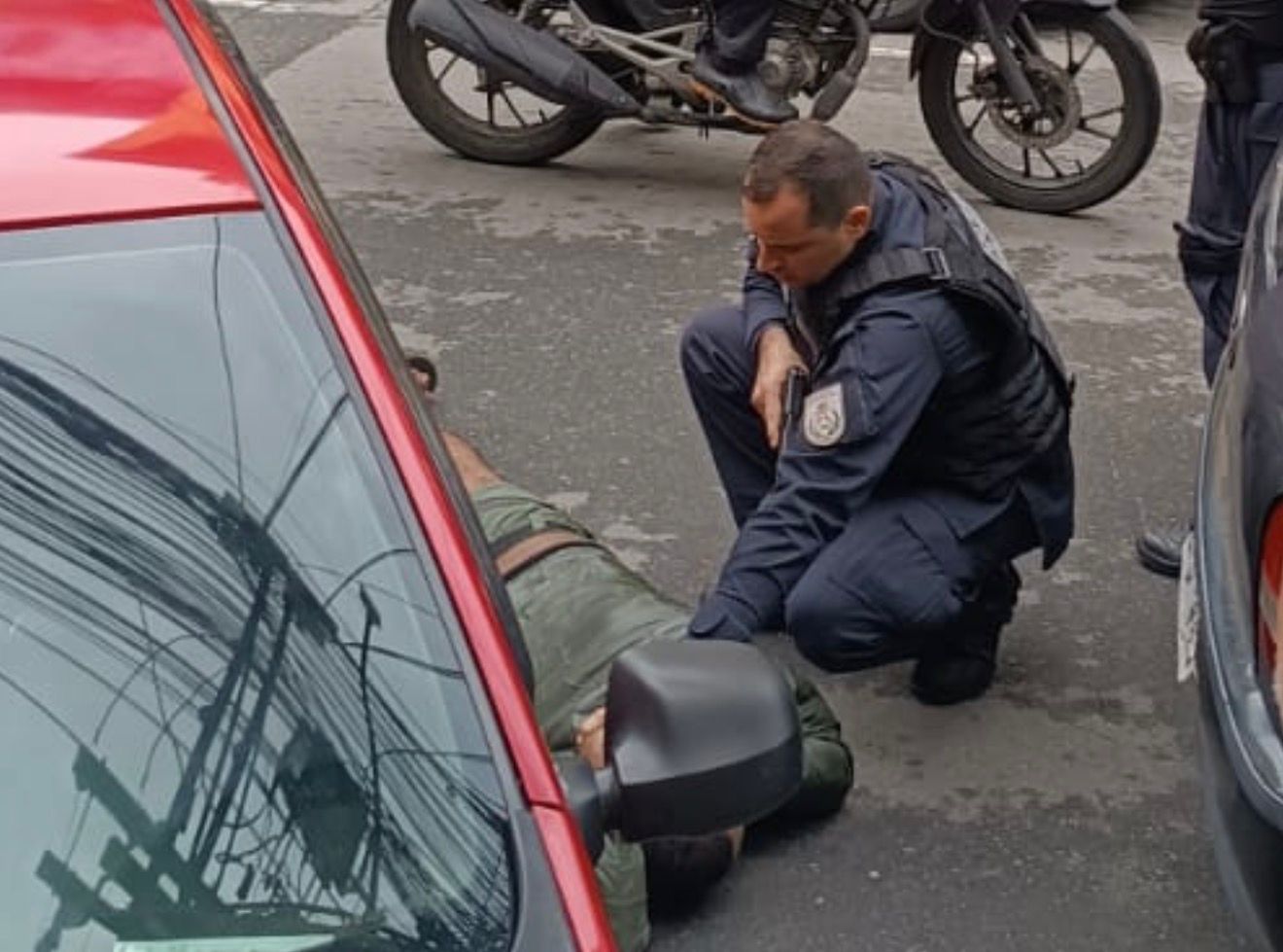 Urgente| Tiros em Plena Galeria comercial no Centro de Niterói; Homem é baleado e suspeito acaba preso