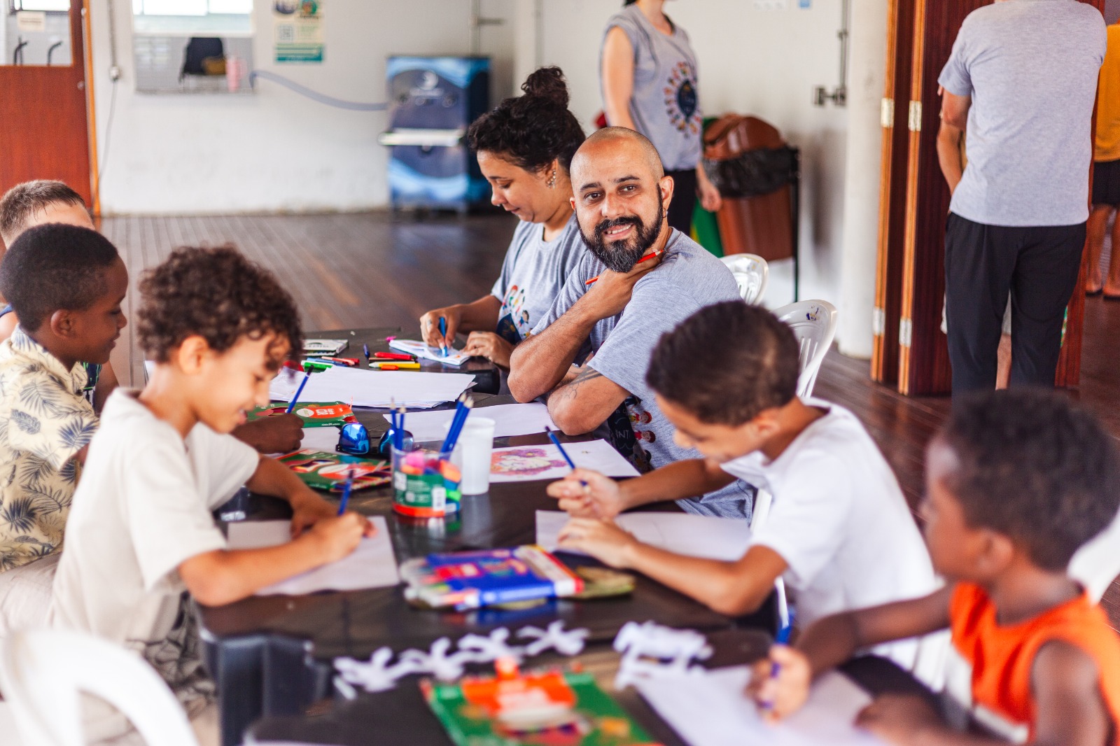 Projeto Ecos da Inclusão celebra o Orgulho Autista no Centro Eco Cultural Sueli Pontes