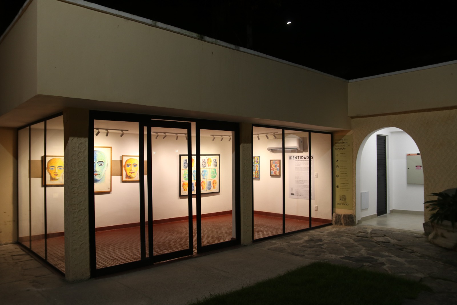 Exposição “Identidades – Uma geometria da memória” entra na reta final