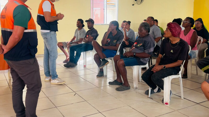 Defesa Civil ensina primeiros socorros para moradores do Jóquei
