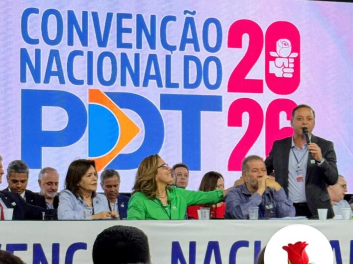 Rodrigo Neves participa da convenção nacional do PDT, que oficializou o apoio do partido à candidatura do presidente Lula à reeleição