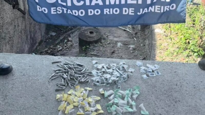 Três suspeitos são detidos durante ação policial na Comunidade do MIC, na Ilha da Conceição