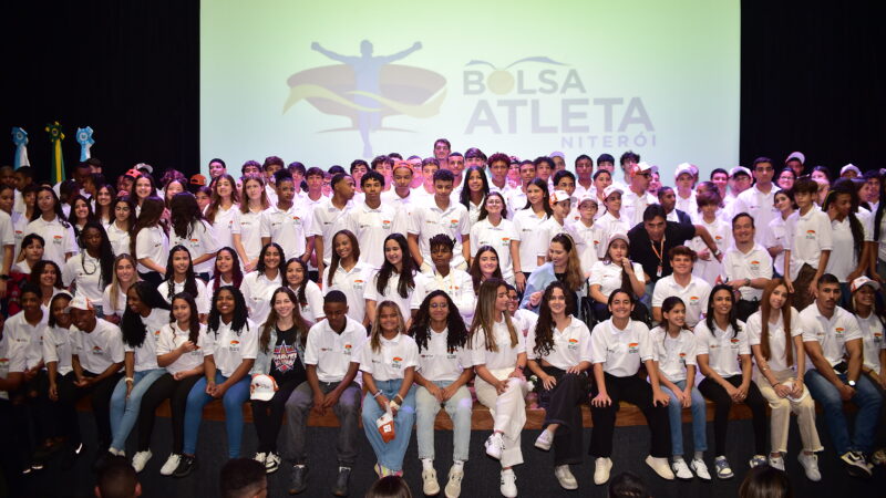 Prefeitura de Niterói realiza cerimônia de assinatura dos contratos com atletas do primeiro edital do Bolsa Atleta