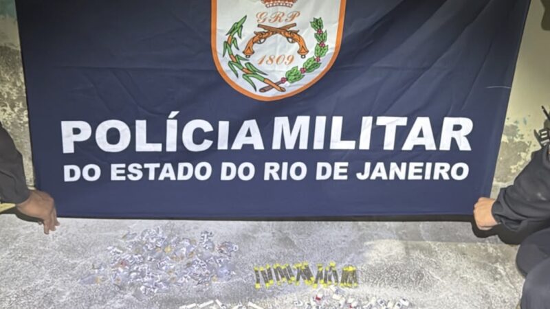 ADOLESCENTE É APREENDIDO COM COCAÍNA, CRACK E MACONHA DURANTE AÇÃO DO 12º BPM EM MARICÁ