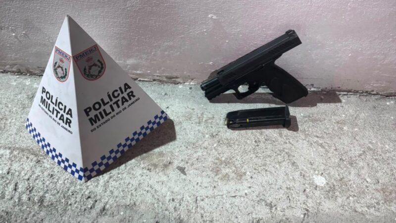 AÇÃO DO 7º BPM RESULTA EM APREENSÃO DE PISTOLA DURANTE PATRULHAMENTO EM SÃO GONÇALO