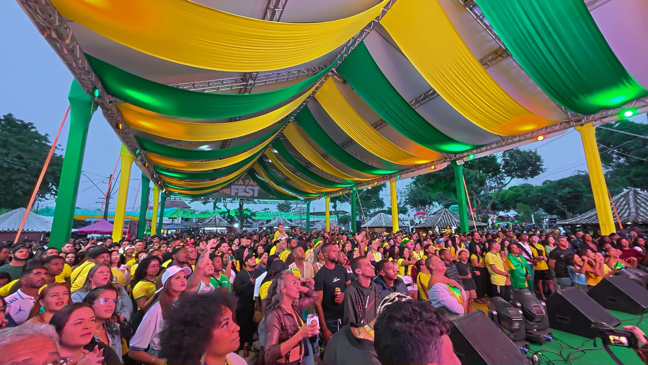 Ita Fan Fest encerra programação em clima de festa e paixão pela Seleção Brasileira
