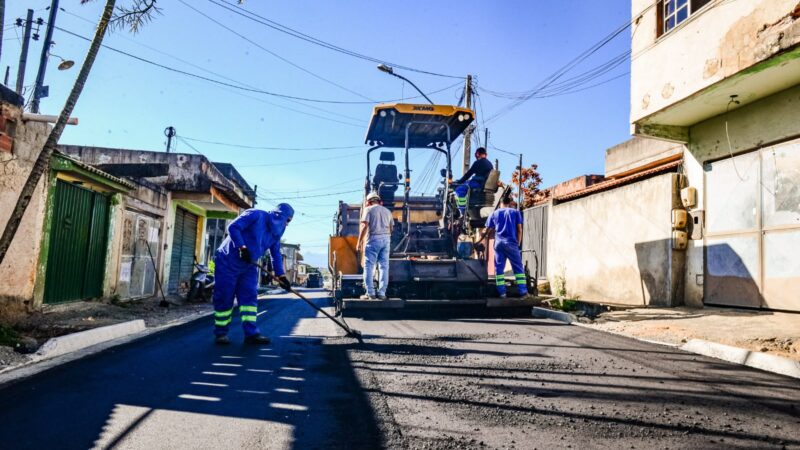 Itaboraí avança com obras de pavimentação em Vila Brasil