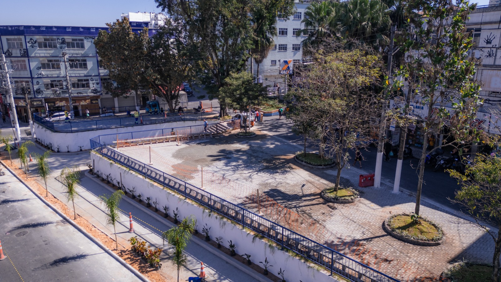 Praça Prefeito Roberto Pereira dos Santos entra na fase final de revitalização no Centro de Itaboraí