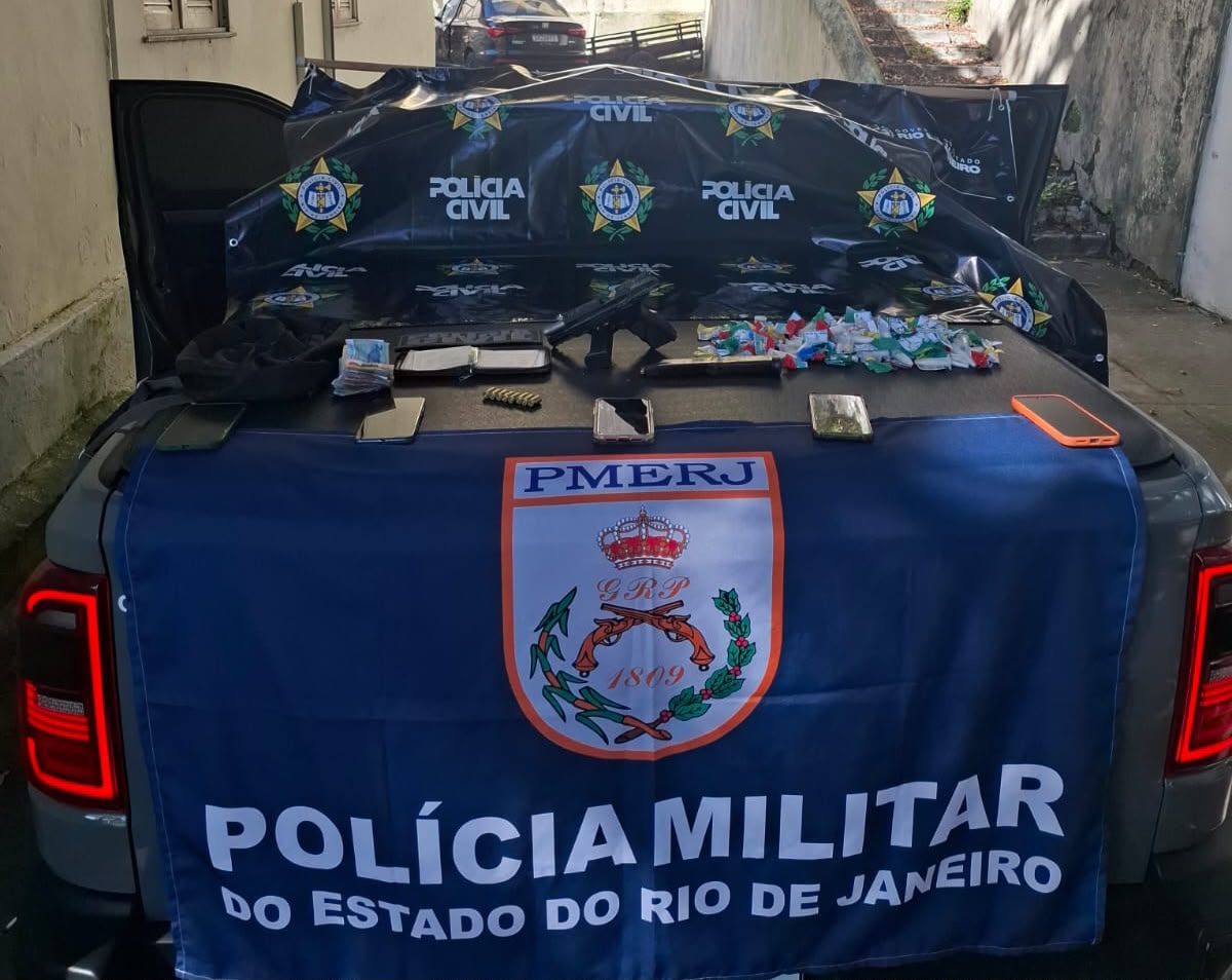 AÇÃO CONJUNTA DO 12º BPM E 79ª DP PRENDE SEIS ELEMENTOS NO SÍTIO DE FERRO, EM NITERÓI