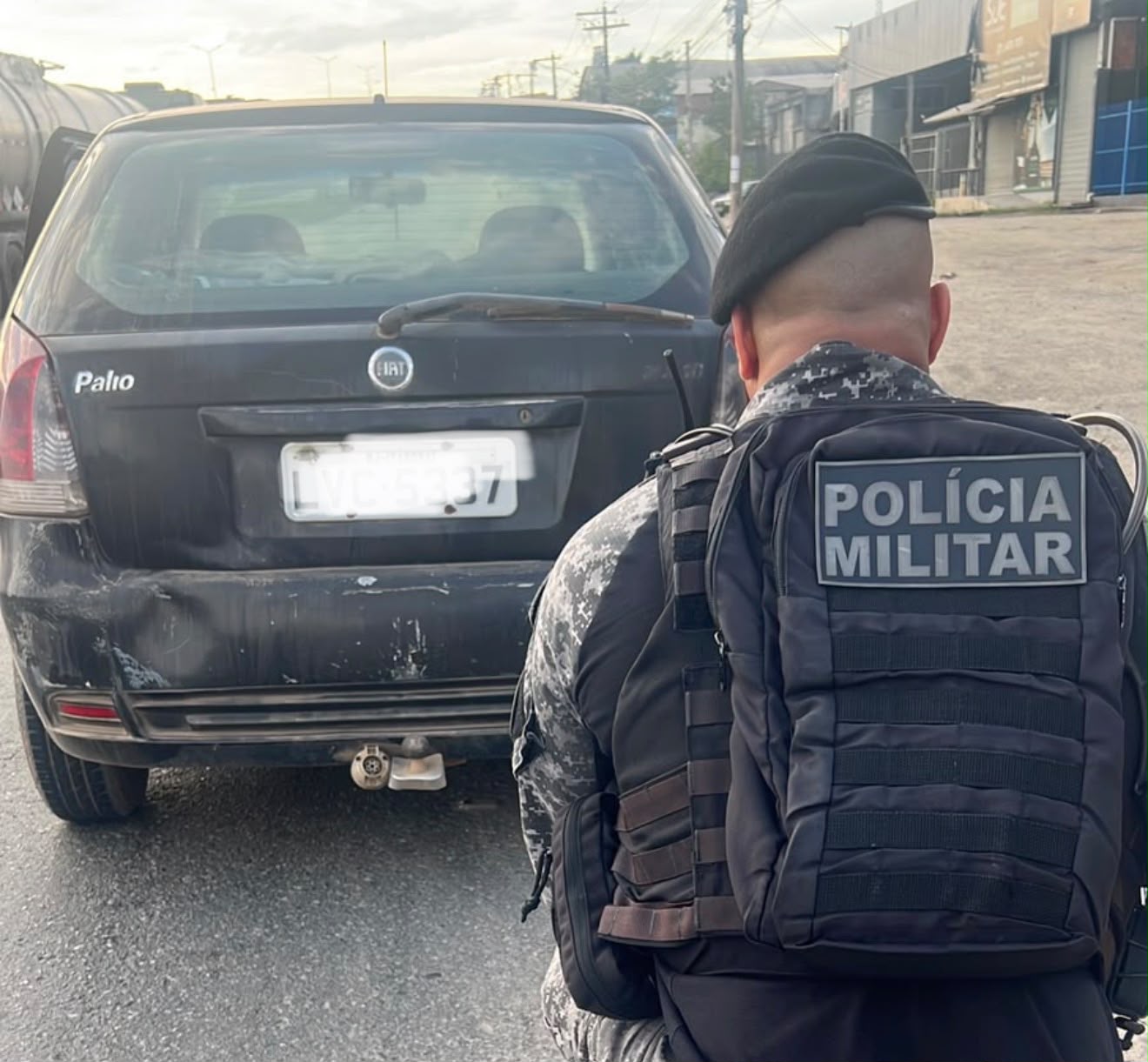 Recom realiza apreensão de arma e prende motorista durante operação em Itaboraí