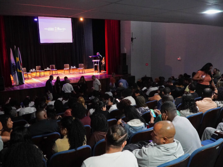 São Gonçalo forma 160 alunos em cursos profissionalizantes gratuitos