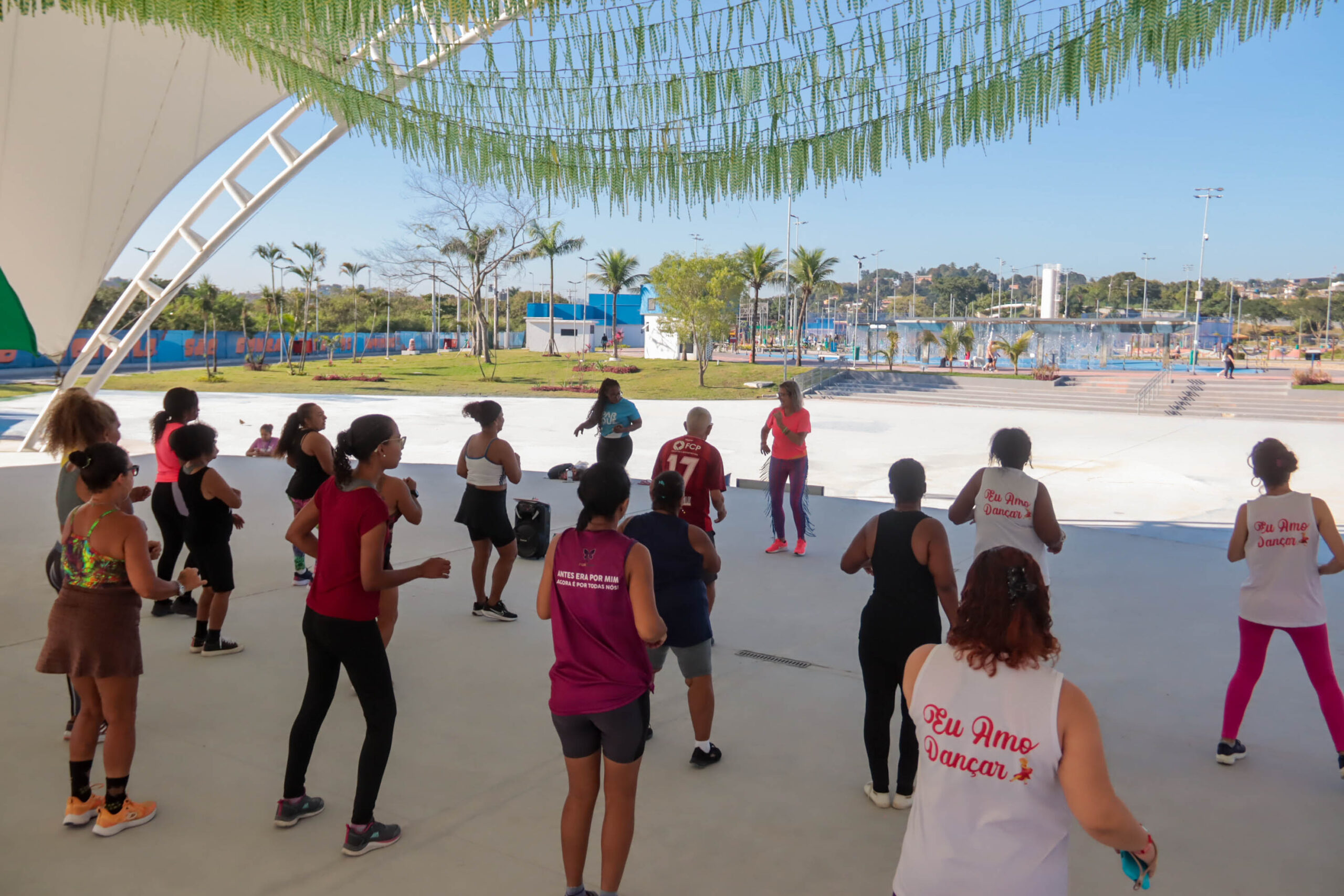 Aulas gratuitas de zumba fazem sucesso no Parque RJ Nosso Sonho