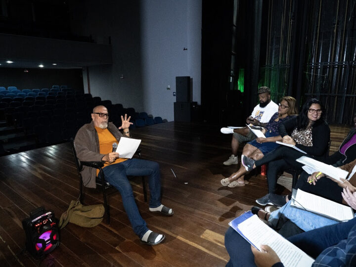 Curso gratuito de locução de eventos do CRIA SG está com terceira turma em andamento