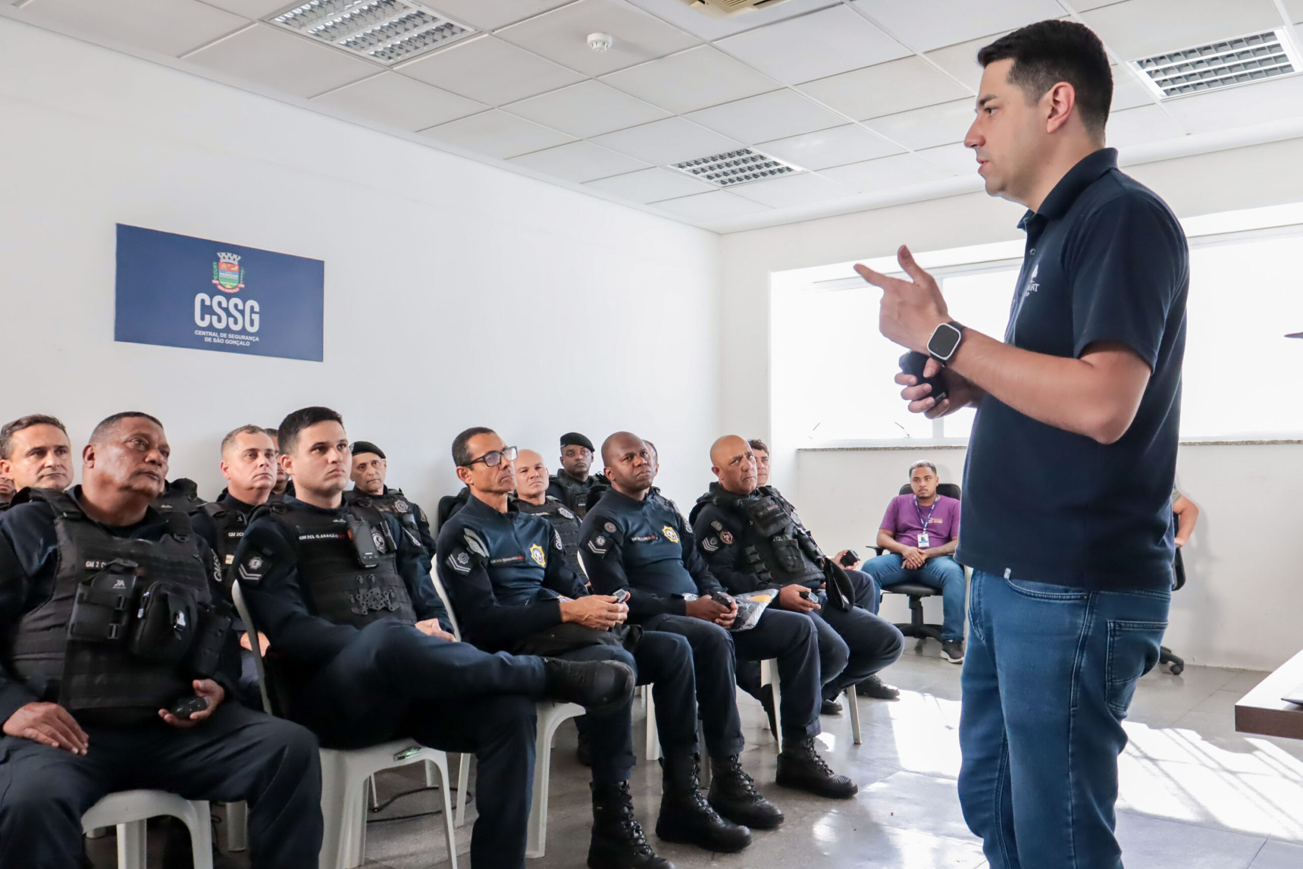Novo grupamento armado da Guarda faz treinamento com câmeras corporais