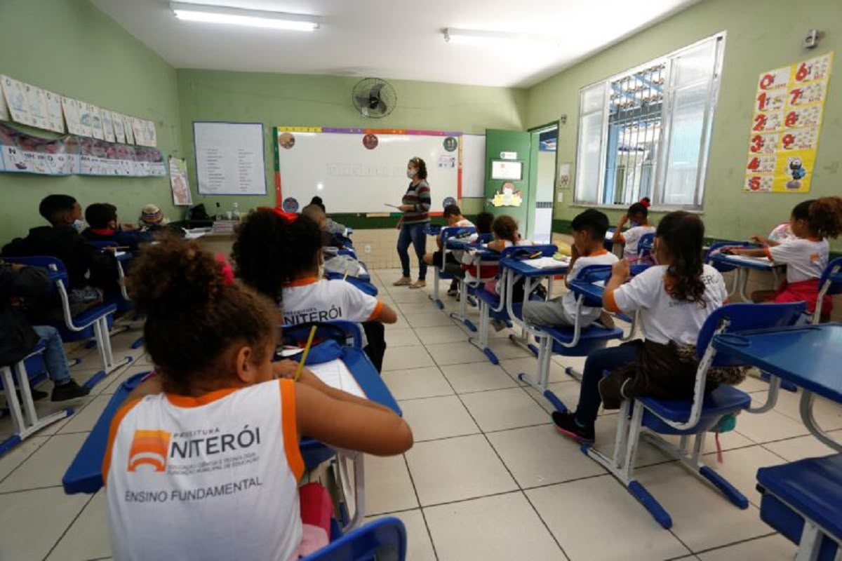 Prefeitura de Niterói suspende aulas da rede municipal nesta sexta-feira devido à previsão de ventos fortes